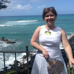 Meet your Posher, Holly